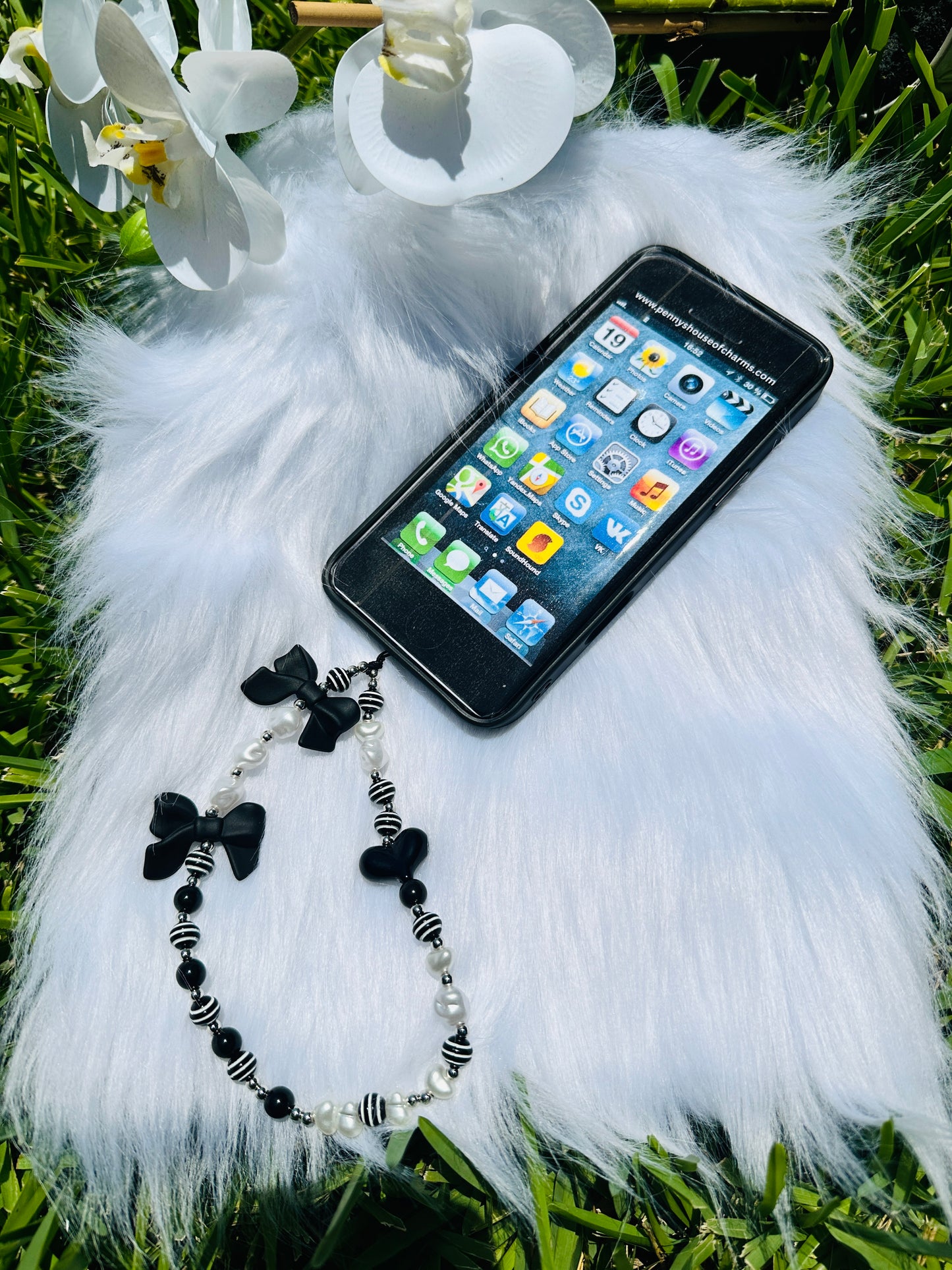 Black Bow Pearls and Heart