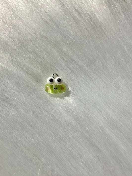 Charm-Cutesy Green Froggie Face