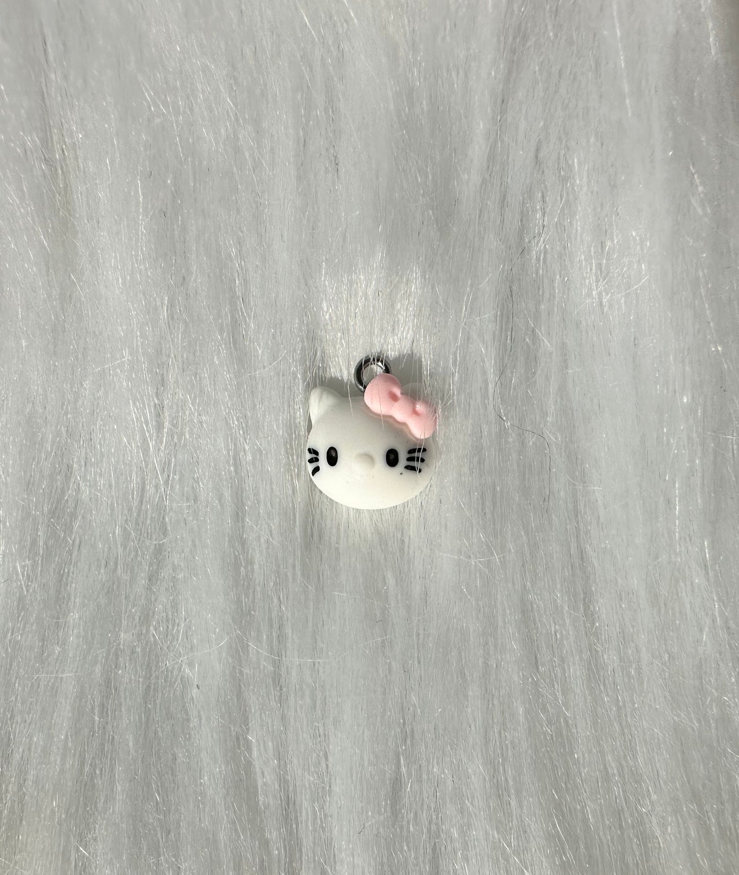 Charm-Cutesy White Kitty Face